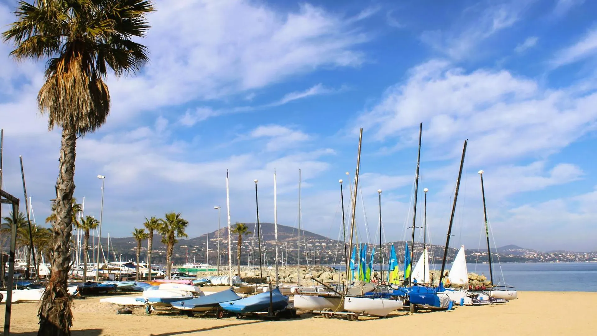 Marcogblan - Superbe T4 Refait A Neuf Avec Vue Port Appartement Cogolin Frankrijk